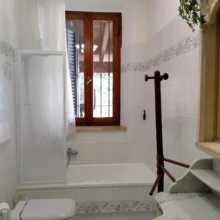 La Caletta: Apartment Castiglioncello